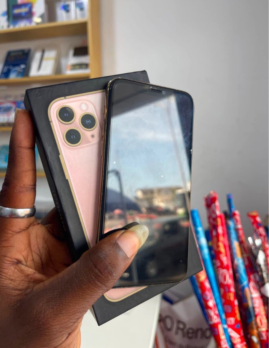 Smartphone iPhone 11pro 128GB