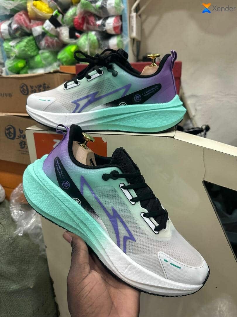 Baskets running légères multicolores