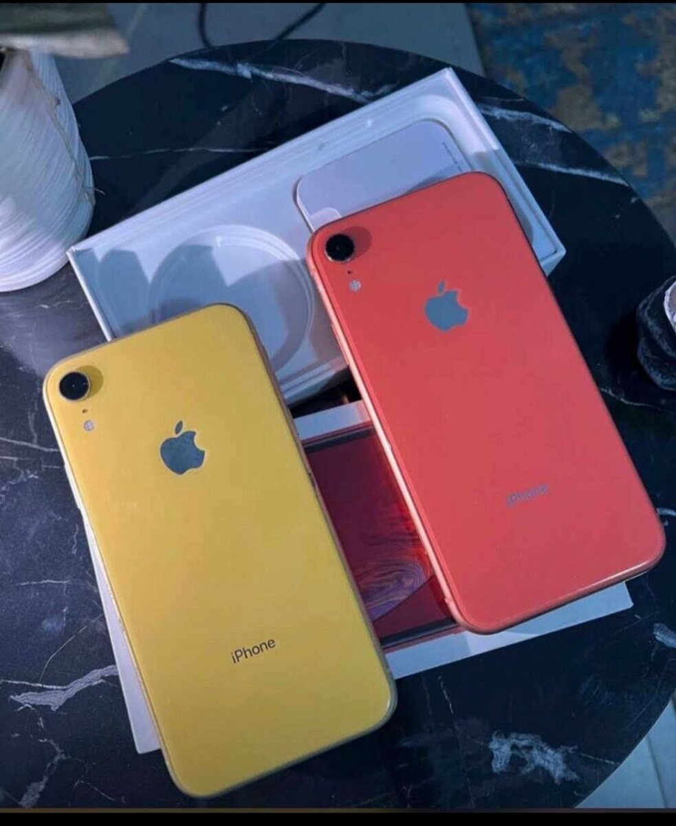 iPhone XR