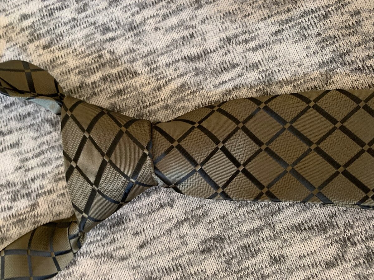 Tie and pocket square