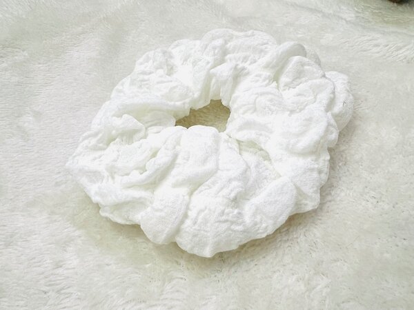 White scrunchie for girls.