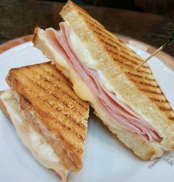 8 parts de croque-monsieur