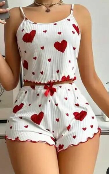 Pyjama deux pièces à motifs cœur