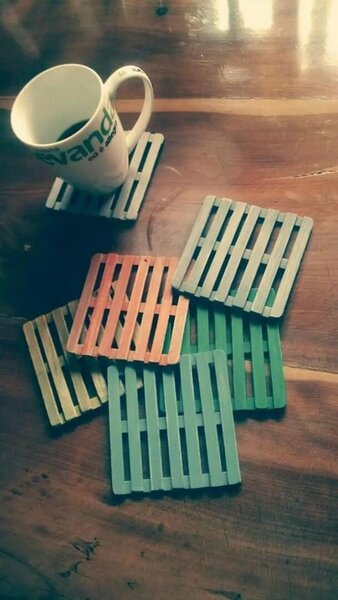 Sous-Verres en Bois Colorés