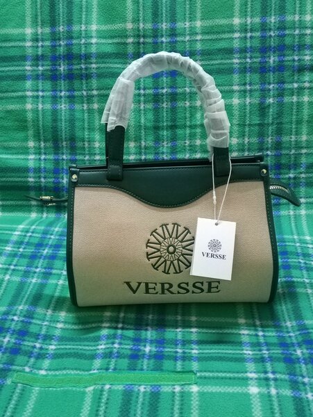 Sac à main élégant Versee