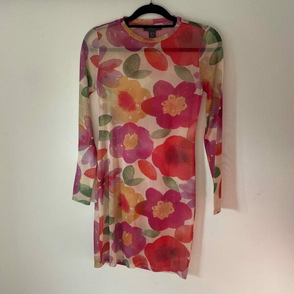 Robe transparente Fleurie