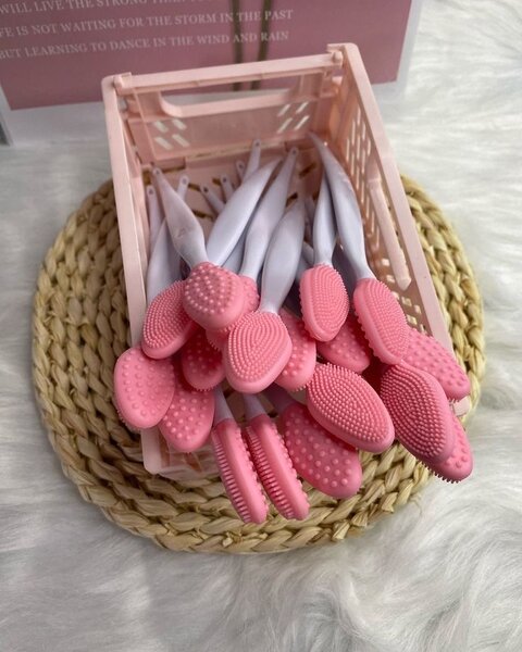 Brosse à lèvres exfoliante