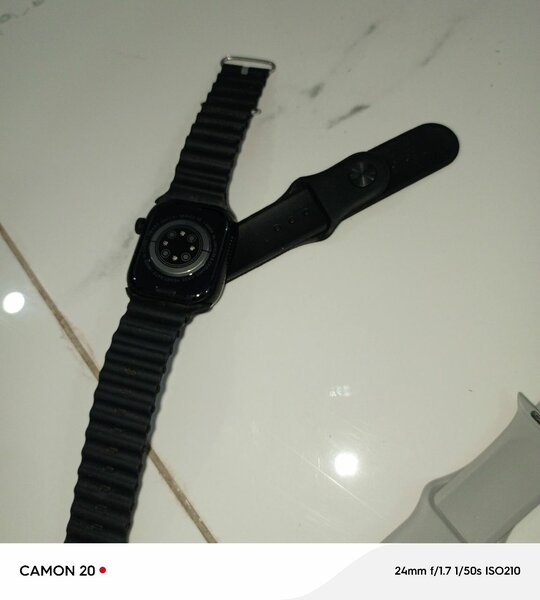 Montre connectée avec bracelets