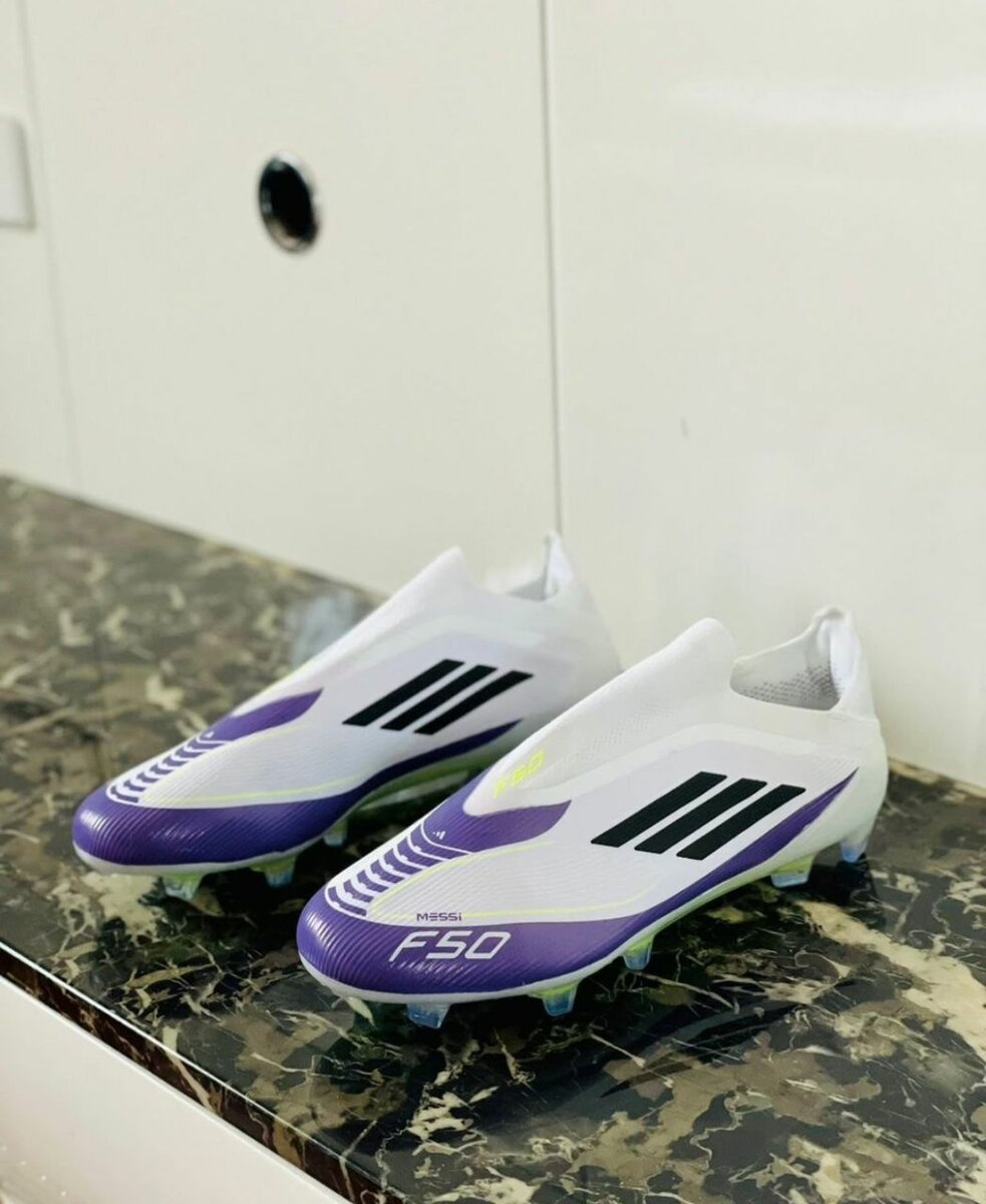 Chaussures de Football F50