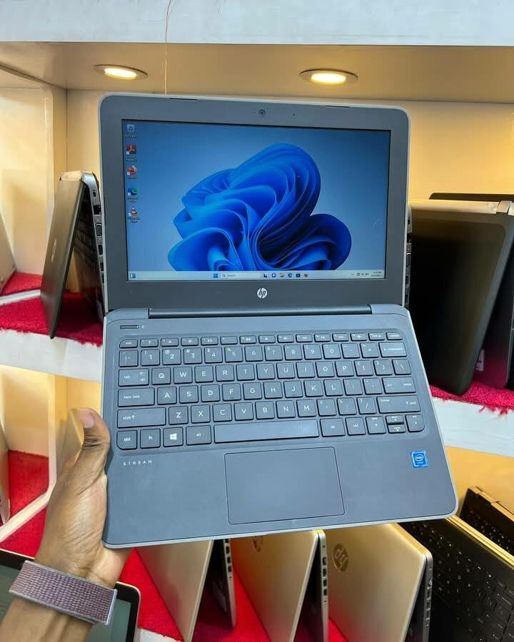 HP stream 11 Pro G6 Intel Core 11.6" Display 