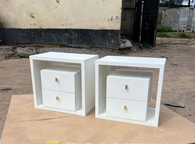 White chest of drawers
