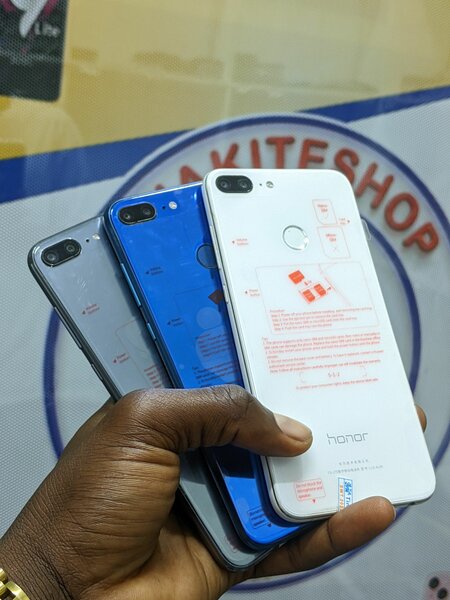 Honor 9 lite