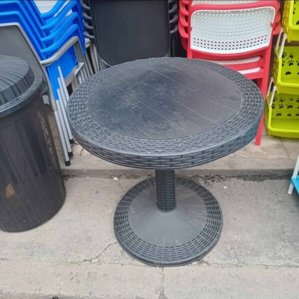 Table de jardin rond