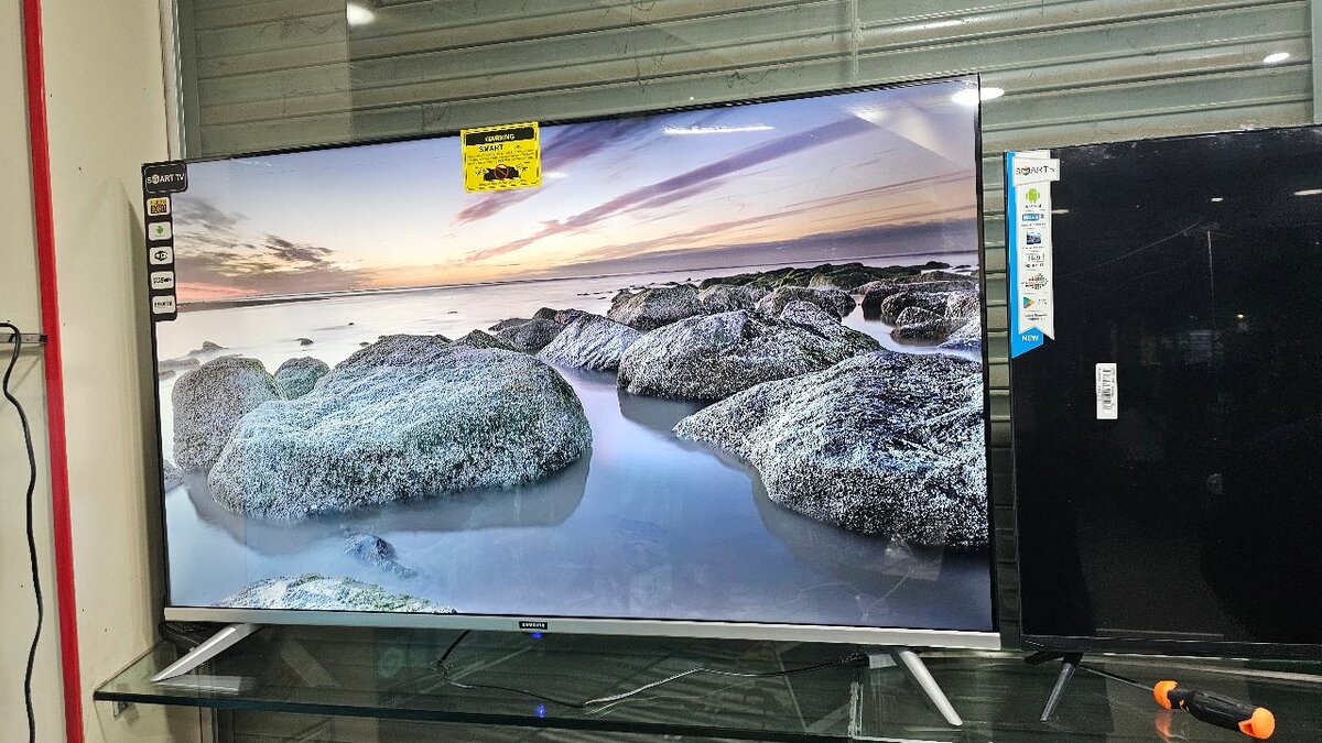 Samsung 55inch android