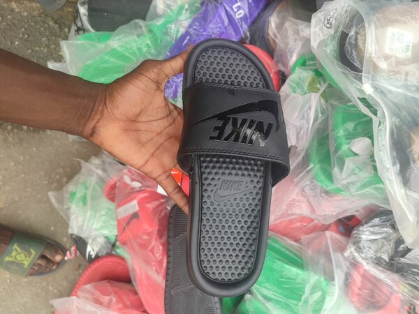 Claquettes de sport unisexes