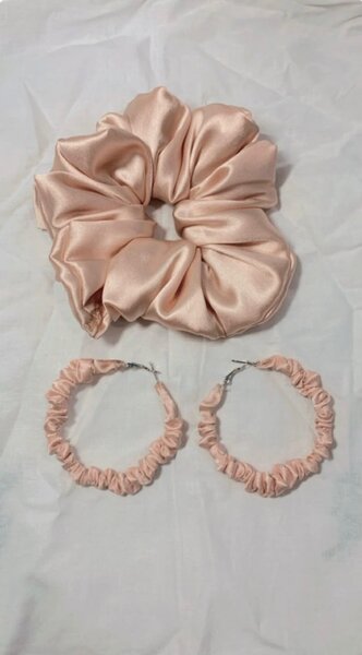 Boucles d'oreilles ruban élégantes