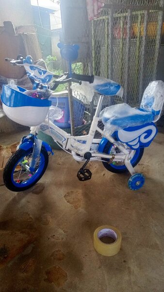 Vélo Enfant avec Stabilisateurs