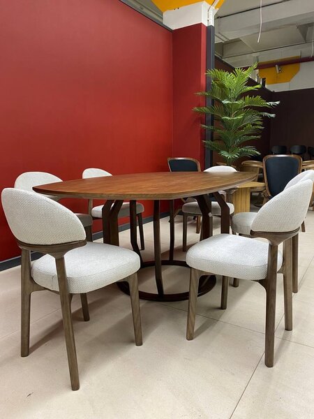 Стол и стул