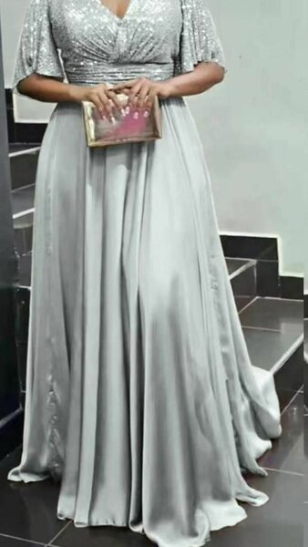 Tailleur élégant bleu femme