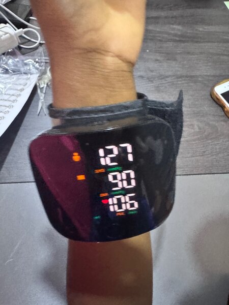 Blood pressure monitor