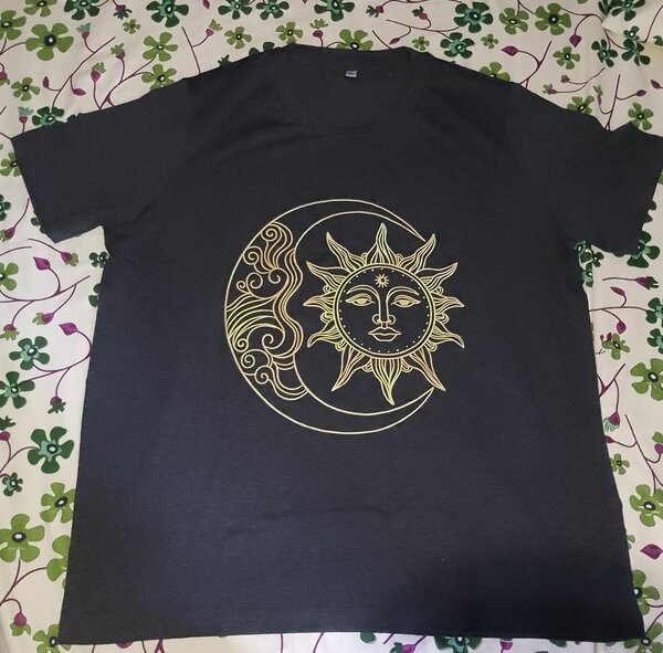T-shirts graphiques créatifs
