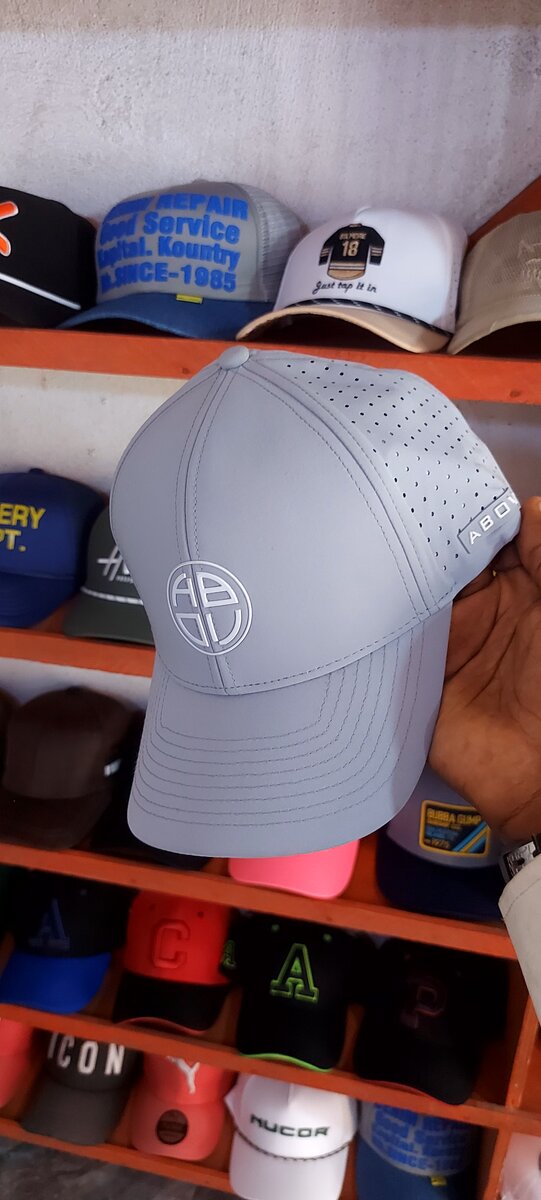 Casquettes de mode neuves