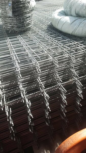 WIRE MESH GALVANIZED 4ft x 8ft