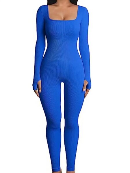 Combinaison bleue moulante