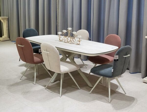 Table et chaises modernes design