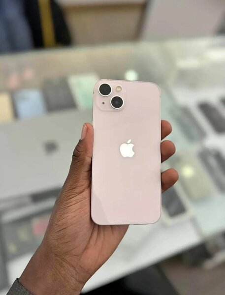 iPhone 13 Rose