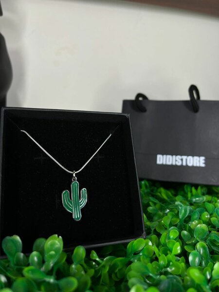 Collier cactus émaillé chic
