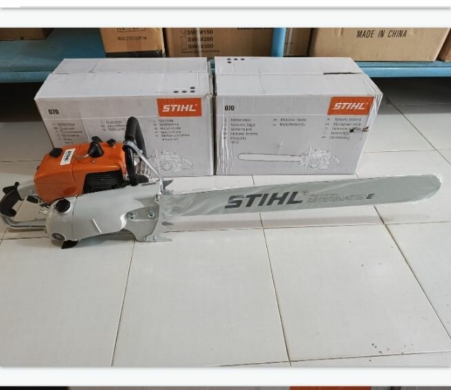 36" Sthil Chainsaw machine quality