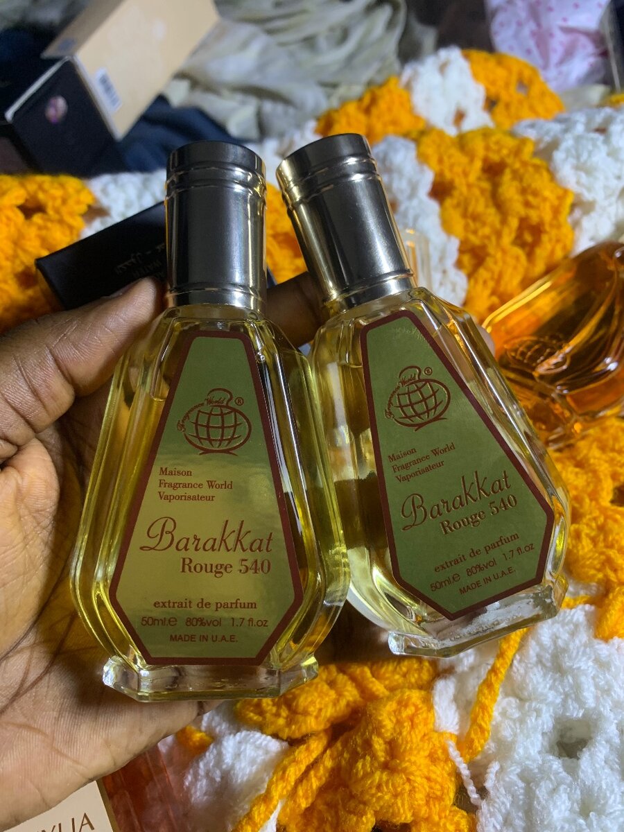 Parfums Intense Noir et Barakkat