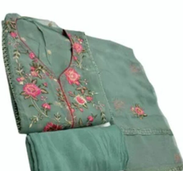 Ladies suit