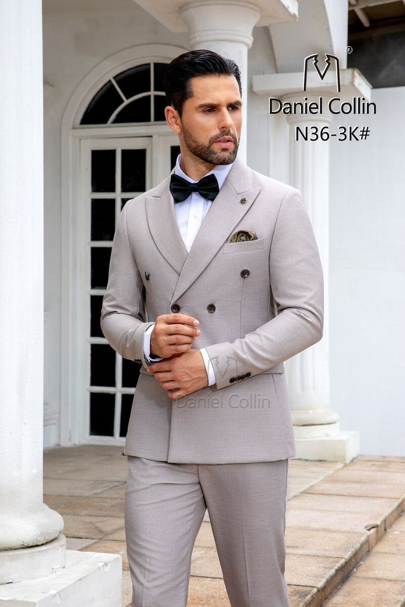 Daniel Collins  suits 3 sets