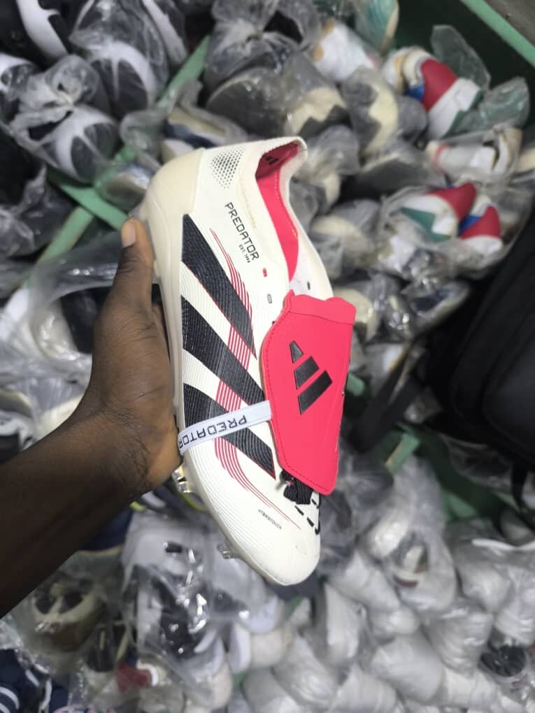 Chaussures de Football Dynamiques