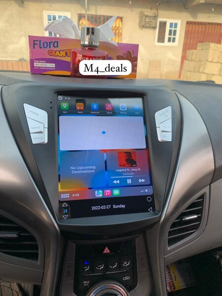 Hyundai electra Tesla CarPlay