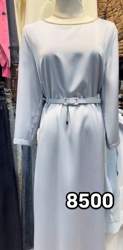 Стильное белое платье