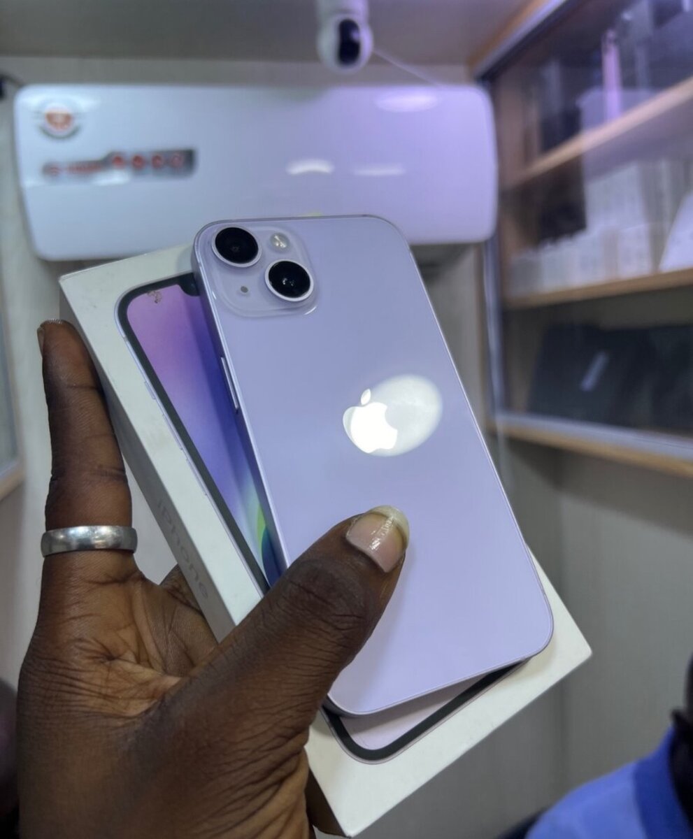 iPhone 14 Pro Violet