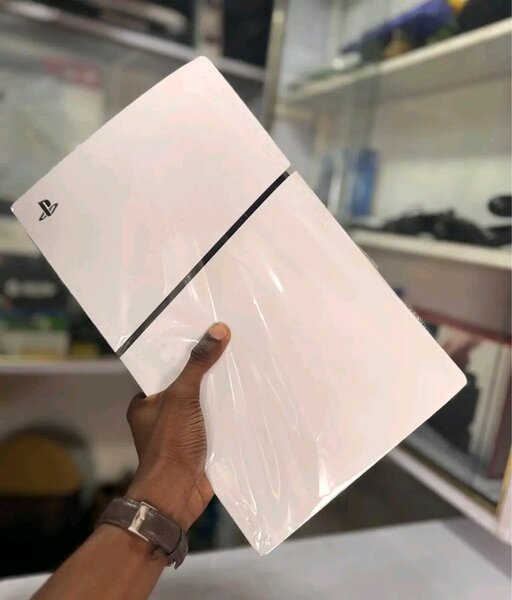 Console Sony PS5 avec Manettes