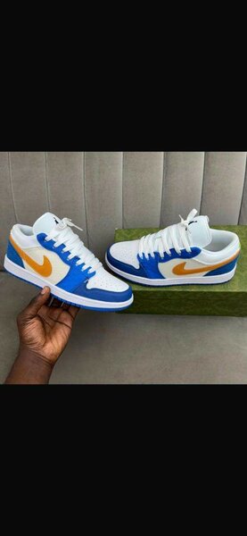 Sneakers colorés style urbain