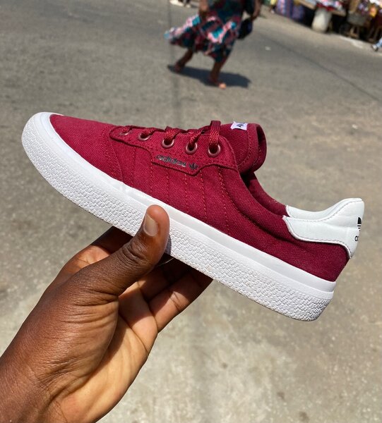 Friperie Chaussures ADIDAS