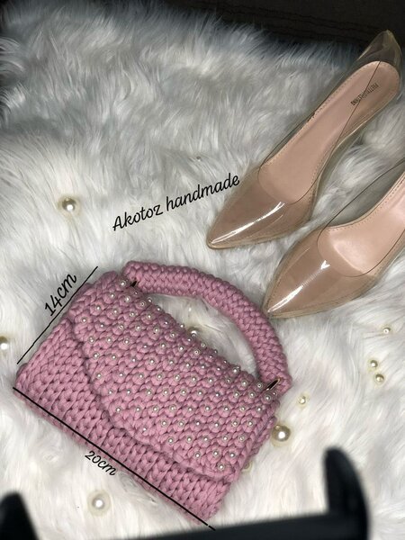 Crochet ladies hand bag