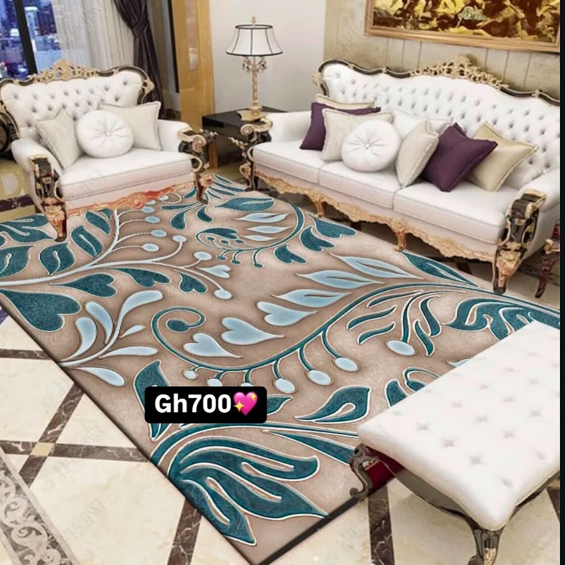 Luxurious and soft patterned carpet