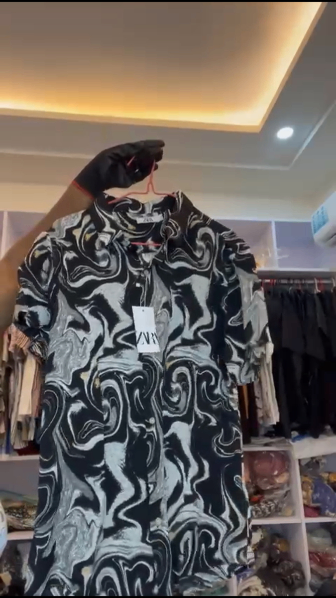 Short sleeves shirt large