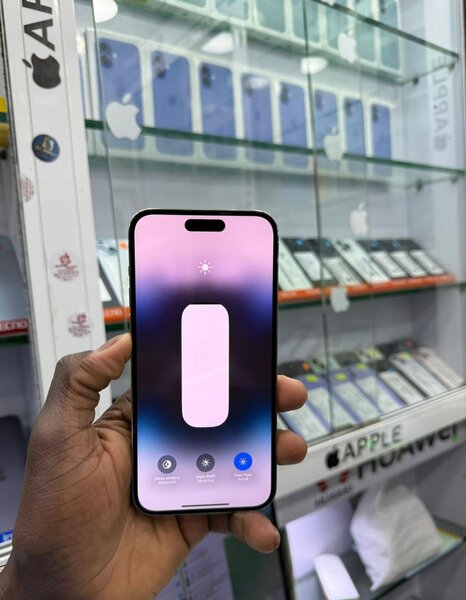 iPhone 14 pro max 128 Go messa