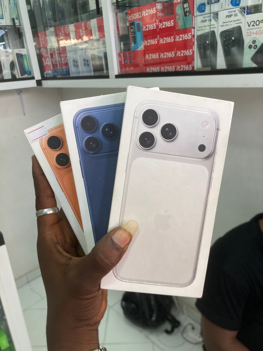 iPhone 17  - Diverses couleurs