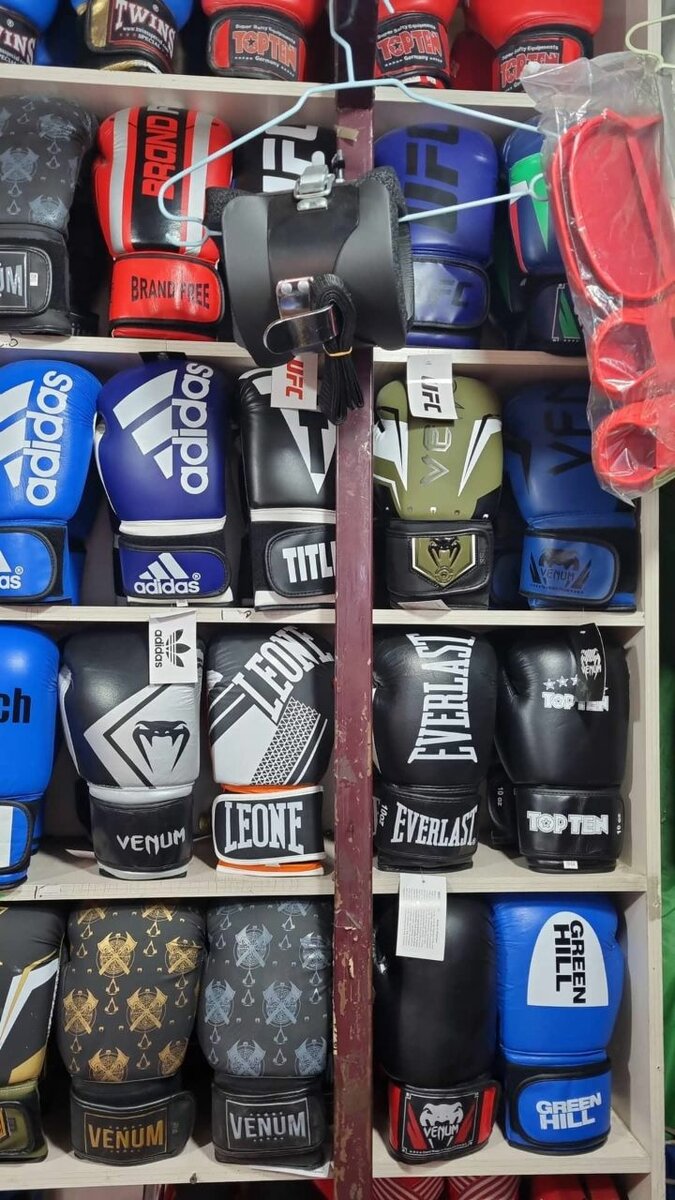 Бокс перчатки