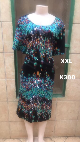 Women's dress with print , size XXL