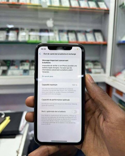 iPhone 11 noir 64 Go